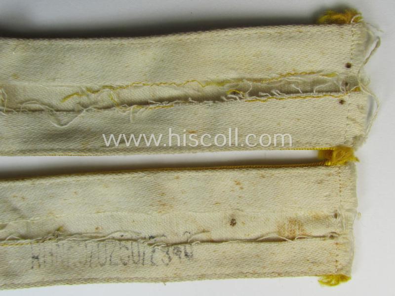 Superb, WH cuff-title (ie. 'Ärmelstreifen') entitled: 'Kreta' (being an example that bears a printed 'RbN.'-numeral) and that comes in a surely issued albeit simply never worn nor once tunic-attached, condition