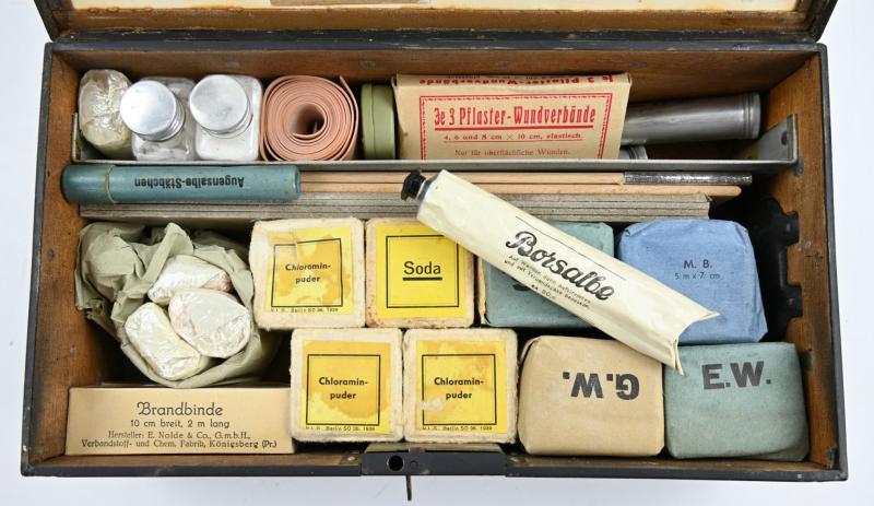 German LS First Aid Box 'Luftschutz Verbandkasten'