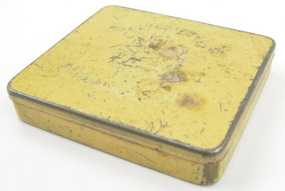British tin can of State Express Sigars