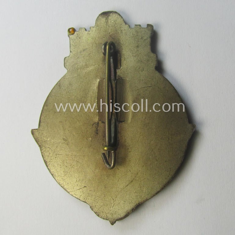 Rarely found, HJ- ie. BDM (ie. 'Hitlerjugend' or: 'Bund Deutscher Mädel') related day-badge: 'Reichskampf Hamburg 1938'