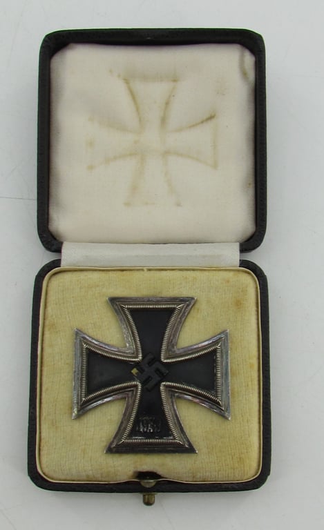 Iron cross 1st class ( EK1 ) Brass Core in Case