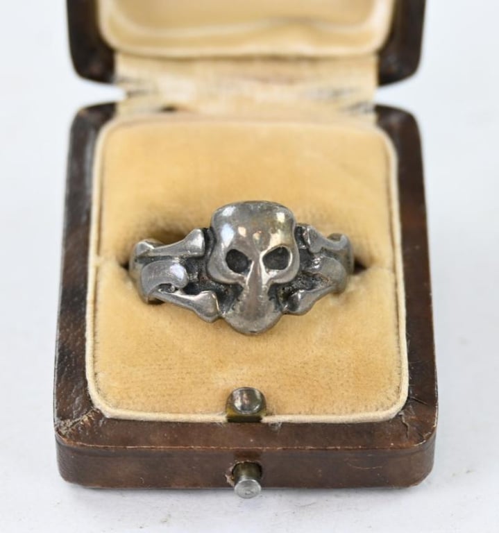 German WH/SS Skull Canteen Ring