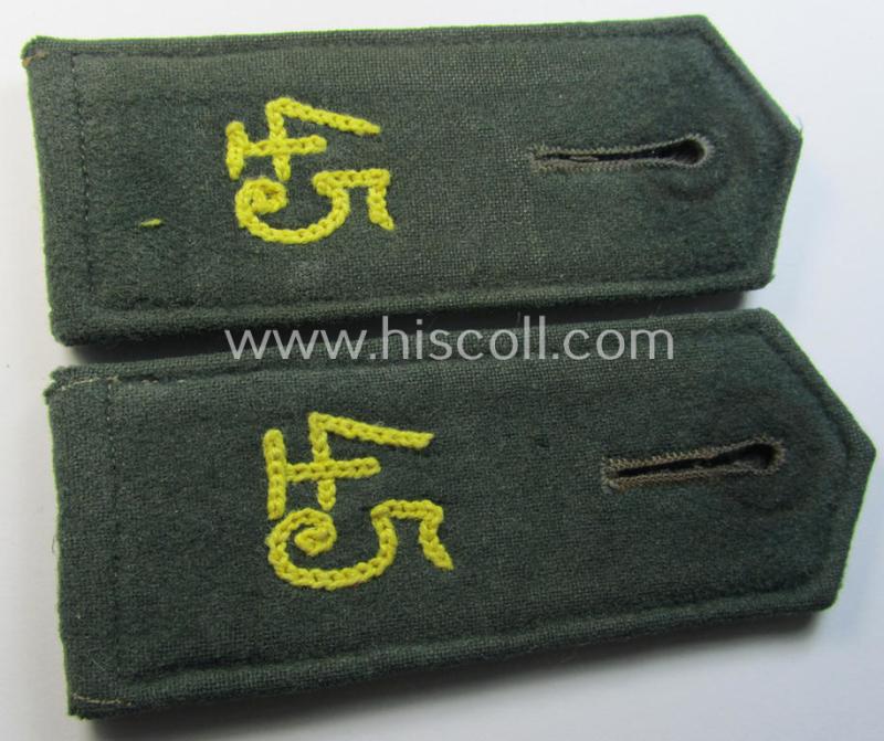Pair of WH (Heeres),'cyphered' EM-type shoulderstraps: 'Soldat des Nachr.-Abtgs. 45'