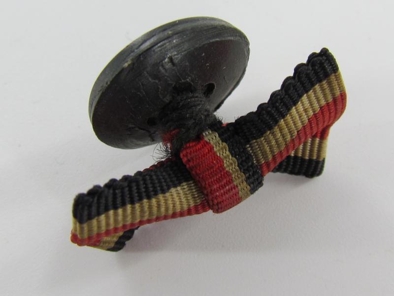 German Ribbon Bar , Button Variant