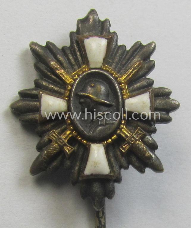 Detailed example of a: 'Freikorps'-related award being a neatly enamelled so-called: 'Deutsches Feldehrenzeichen' that comes with its accompanying (and scarcely encountered!) miniature as found