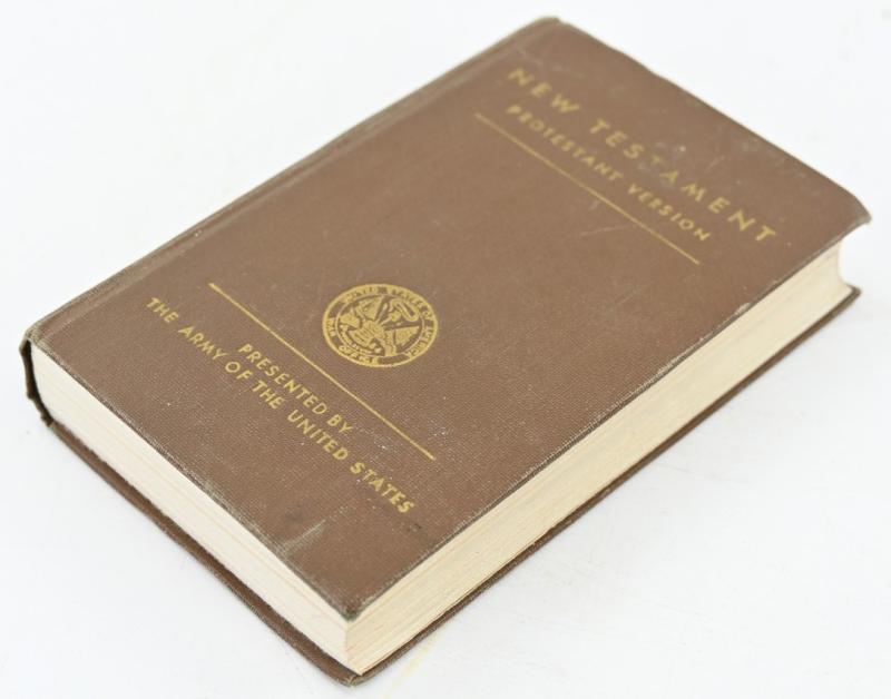 US WW2 New Testament Bible Book