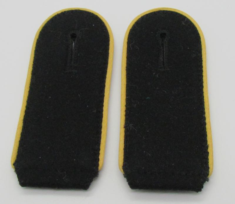 Waffen-SS Signals unit ‘Nachrichten’ EM/NCO Shoulder Boards