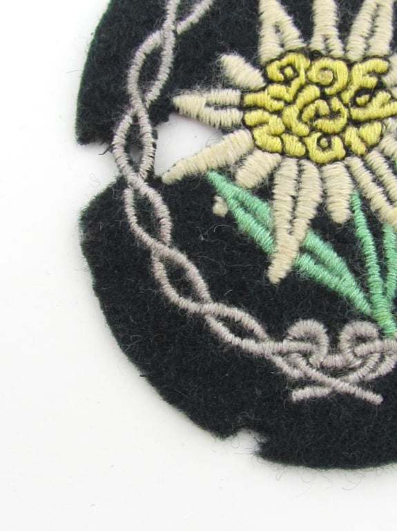 Wehrmacht Gebirgsjäger Edelweiss sleeve badge