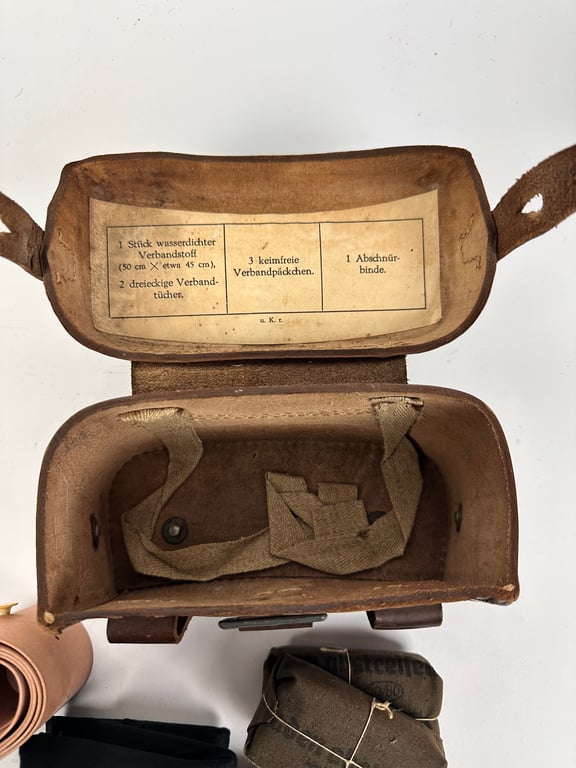 Original German WWII Set Matching Medical Pouches For Stretcher Bearer (Kragenträger)