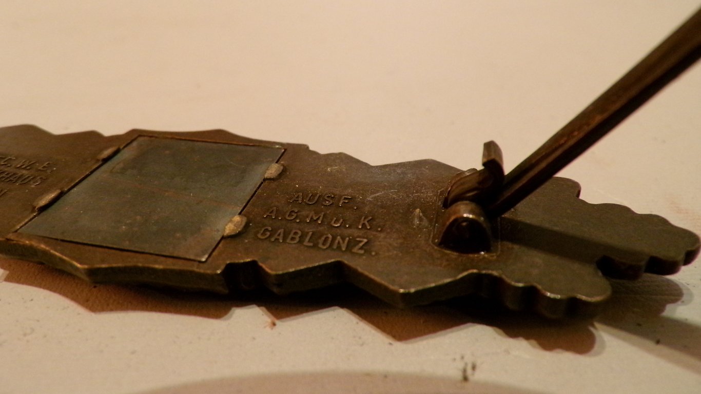 Nahkampfspange in Bronze