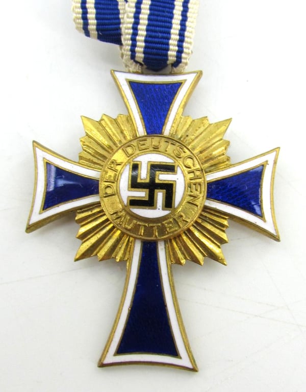 Mother’s cross in gold with box ( Ochs & Bonn Hanau )