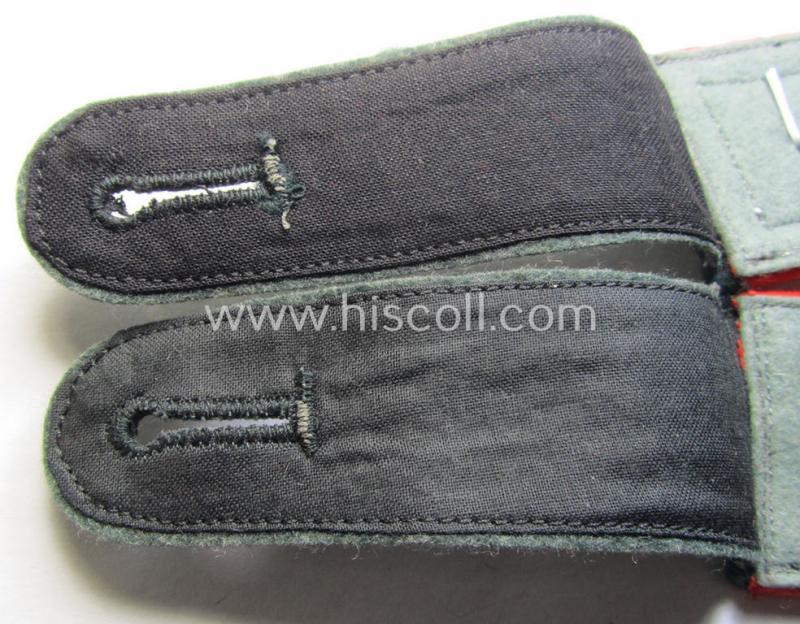 Pair of WH (Heeres) early-war-period- (ie. 'M36'- (ie. 'M40'-) pattern, 'tailor-made'- (and/or rounded-styled) NCO-type shoulderstraps as was intended for an: 'Oberwachtmeister des Artillerie-Rgts. 44'