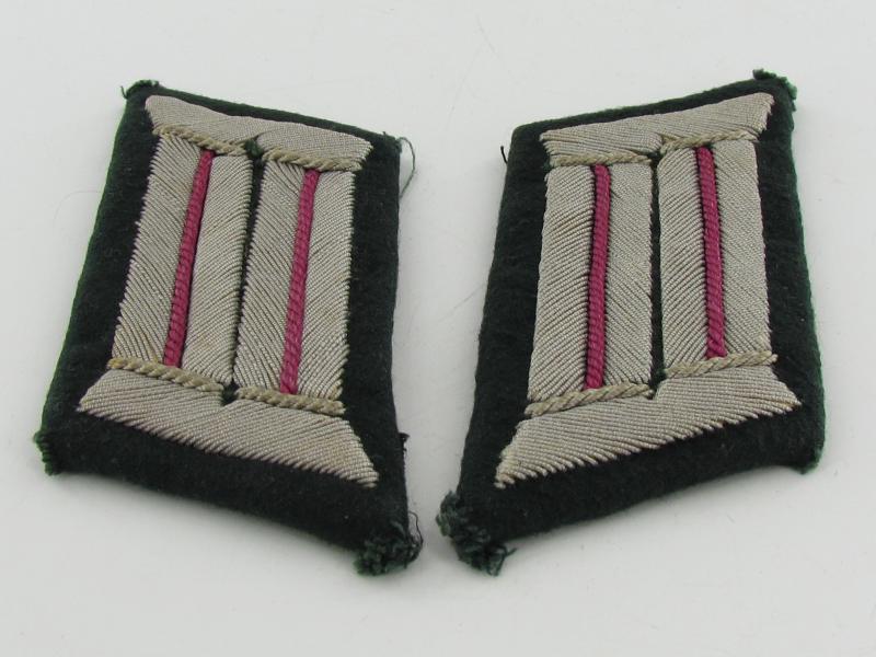 Wehrmacht ( Heer ) Nebelwerfer ( Smoke Troops ) Officers Collar Tabs