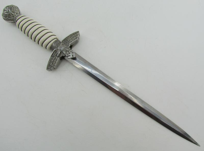 Luftwaffe Dagger by E. Pack Solingen