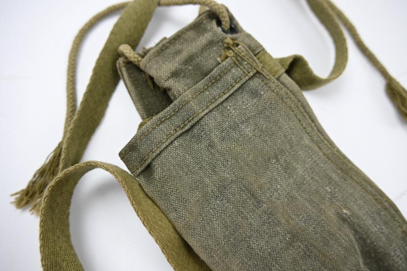 USAAF WW2 2 Emergency Oxygen Cylinder Bailout Bottle Pouch