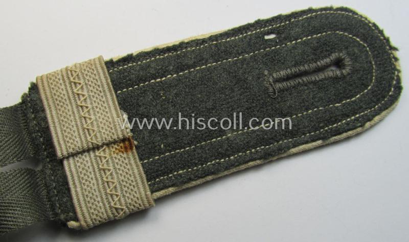 Attractive - albeit regrettably single! - later-war-period- (ie. 'M44 o. M45'-pattern-) WH (Heeres) NCO-type shoulderstrap as was intended for usage by an: 'Unteroffizier u. Offiziers-Anwärter eines Infanterie-Regiments'
