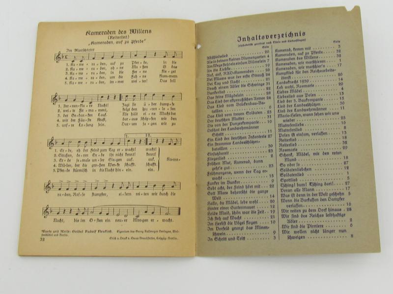 Book: Das Lied der Front ( song book ) 1940