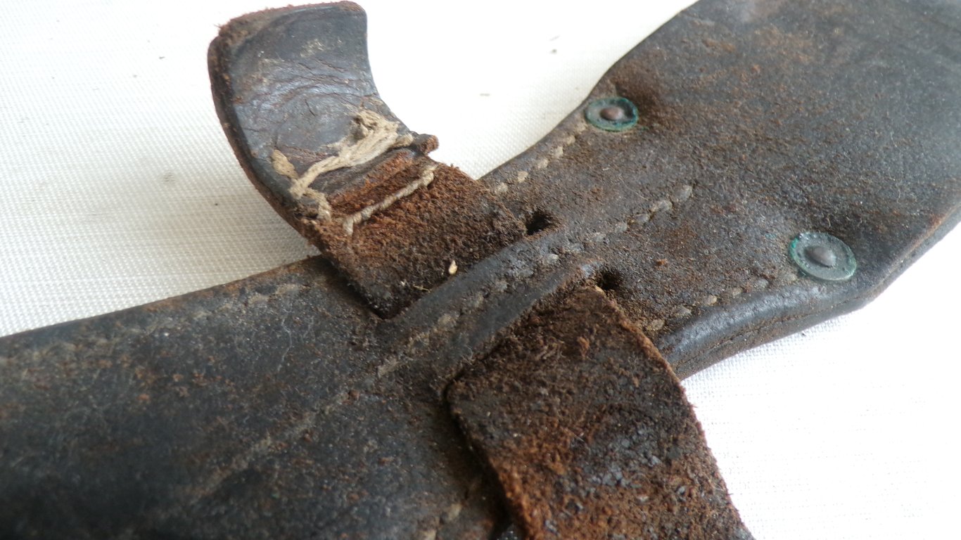 Early K98 Bayonet Frog with Strap 1935