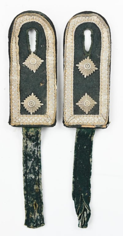 German WH M36 NCO Shoulderboards Pioneer