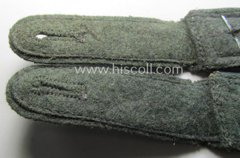 Superb - and fully matching! - WH (Heeres) so-called: 'M40 o. M43'-pattern, NCO-type shoulderstrap-pair as piped in the light-blue-coloured branchcolour as was intended for usage by a: 'Feldwebel der Nachschub-Truppen'