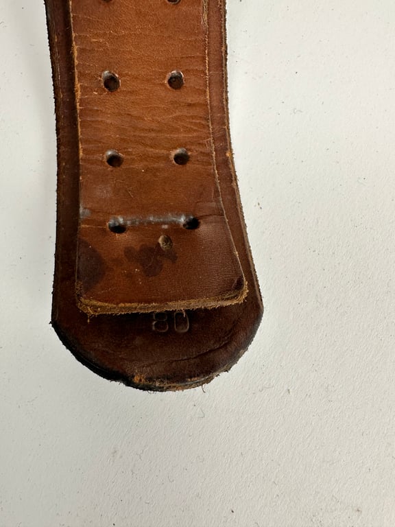 German Leather beld size 80