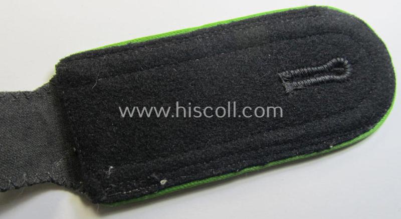 Attractive - albeit regrettably single! - Waffen-SS, NCO-type shoulderstrap as piped in the bright-green-coloured branchcolour as was intended for usage by an: 'SS-Unterscharführer' who served within the: 'SS-Panzer-Grenadier-Truppen'