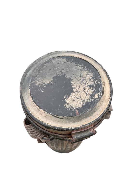 Camo gasmask/canister 1940