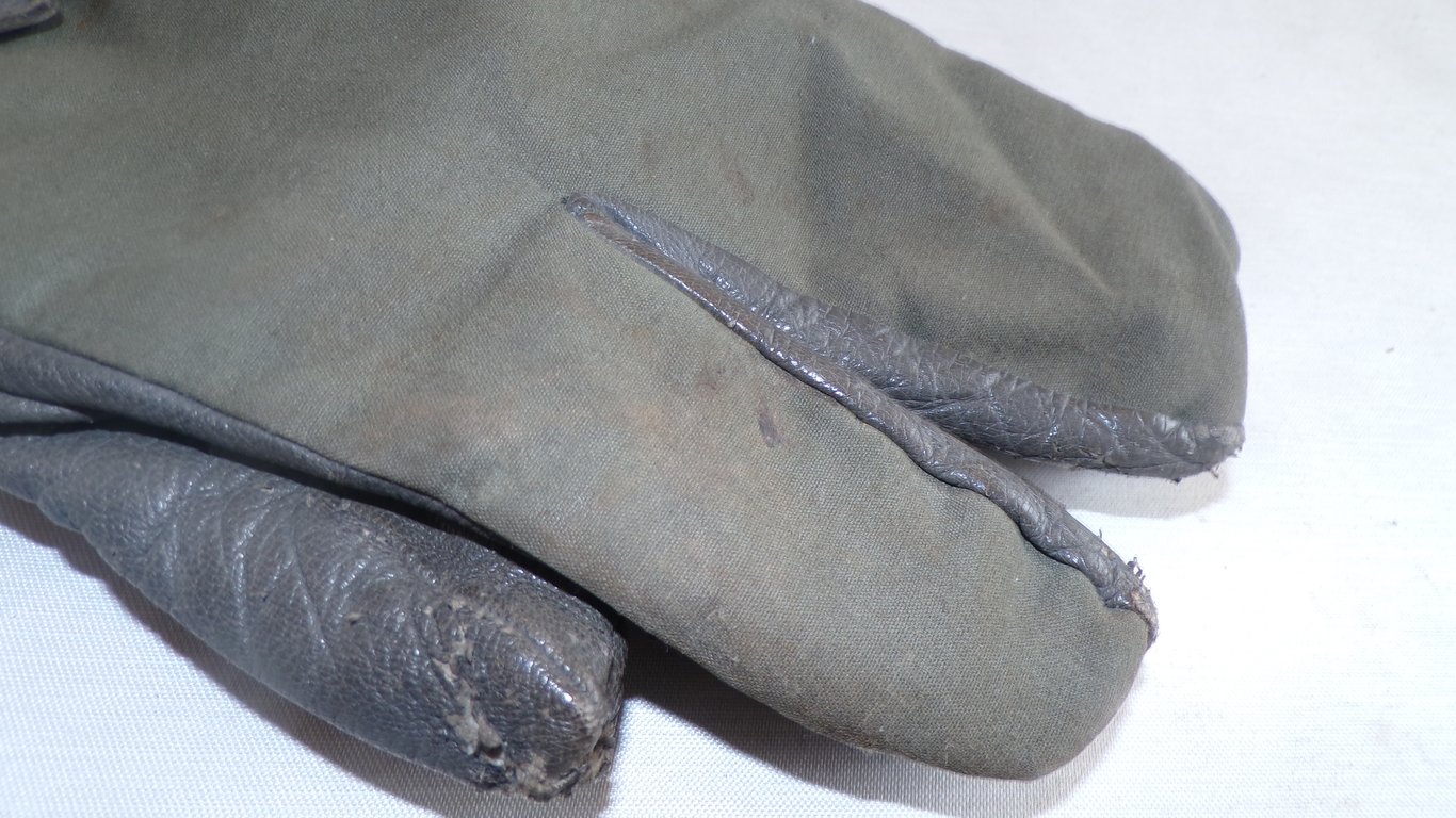 Mint Kradmelder Gloves  Lulek & Pirmann 1941