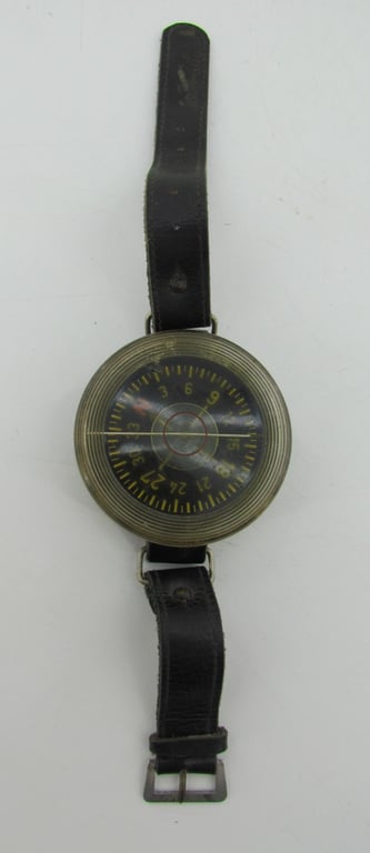 Luftwaffe ( Pilot ) Wristband Compass AK39