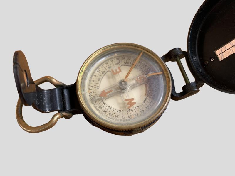 U.S. Army Lensatic Compass 'Corps of Engineers' -1945-