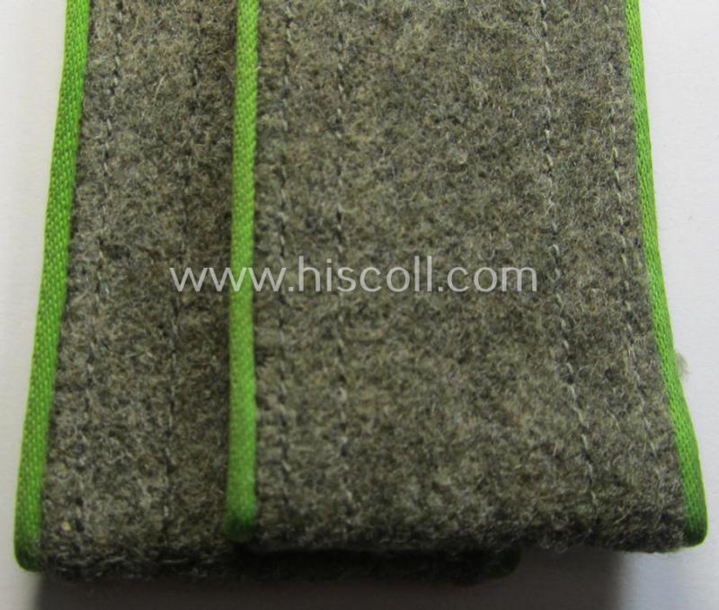 Pair of WH (Heeres): 'M44'-styled ie. 'simplified', EM'-type shoulderstraps: 'Sld.der Pz-Gren.Trpn.'