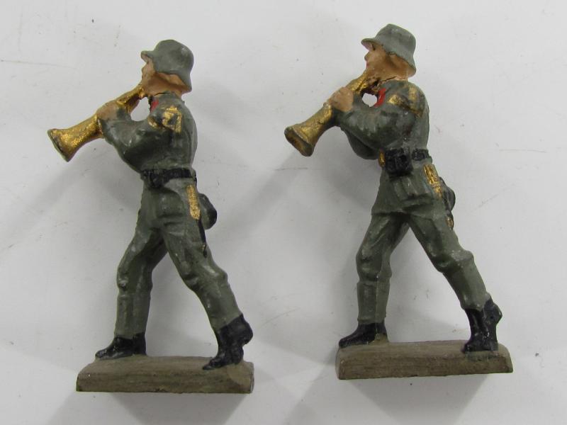 17 x Lineol Wehrmacht 4 cm Marching musicians....Rare