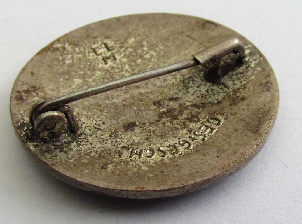 Deutsches Rotes Kreuz (DRK) Helferin Badge (ELM)