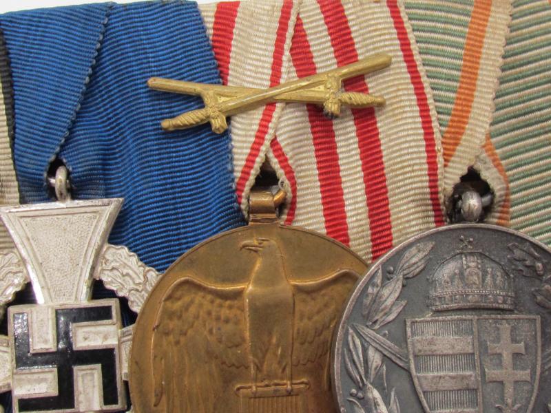 German WWI & WWII Era Five piece medal bar in Case