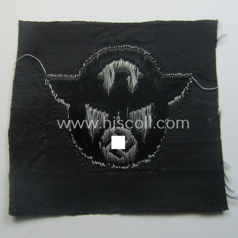 Attractive - and nowadays scarcely encountered! - police ie. 'Polizei'- (ie. 'SS-Polizei'-) flatwire 'BeVo'-woven, officers'-pattern cap-eagle (ie. 'Adler für Offiziers-Schiffchen o. Einheitsfeldmütze der Polizei o. SS-Polizei')