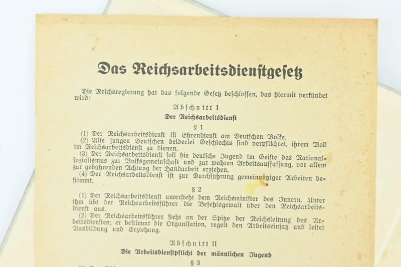 German RAD Book 'Der Arbeitsdienst, ein bildberichtbuch'
