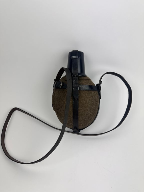 Original German WW2 Medical Canteen (ESB 40)