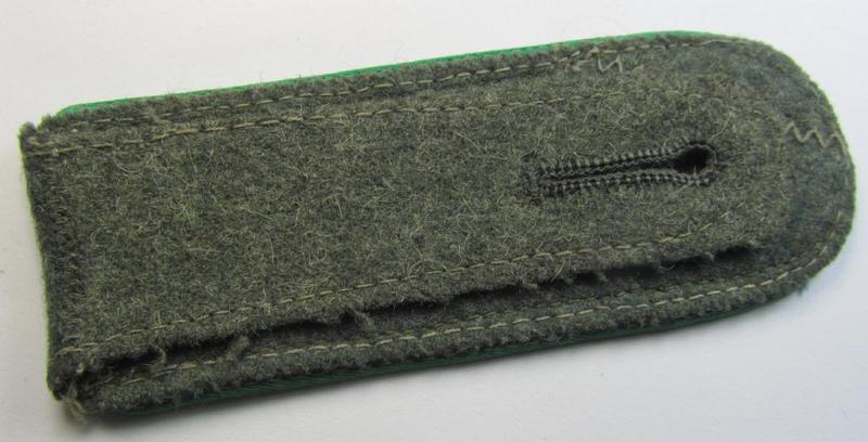 Neat - albeit regrettably single! - WH (Heeres) - I deem - mid-war-period- (ie. 'M41/M43'-pattern) NCO-type shoulderstrap as was intended for usage by an: 'Unteroffizier einer Gebirgsjäger-Rgts.'