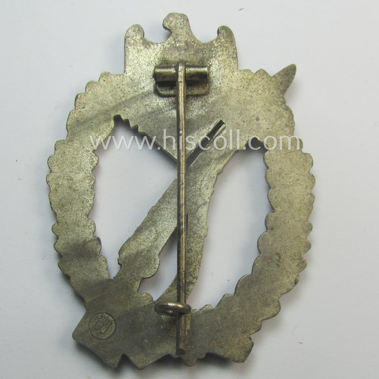 Attractive, 'Infanterie Sturmabzeichen in Silber' (or: silver-class infantry assault-badge ie. IAB) being a maker- (ie. 'ÜÜ'- ie. 'E.F. Wiedmann') marked so-called: 'Lily Pad-hinge'-example that comes stored in its period box