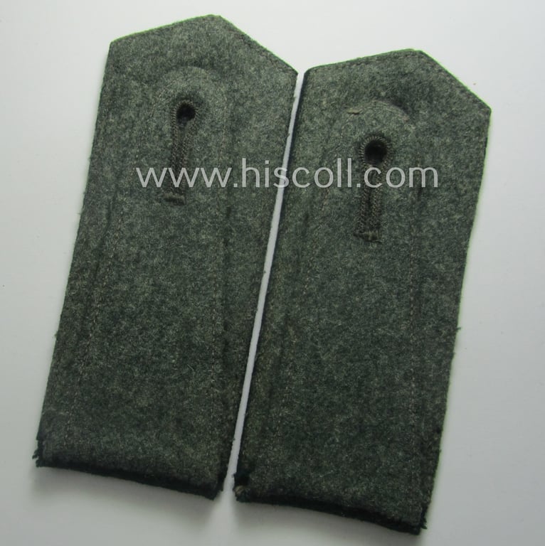 Pair of WH (Heeres), 'cyphered', so-called: 'M36'-pattern and/or pointed-style) EM-type shoulderstraps: 'Sld. des Panzerjäger-Abtlgs. 8'