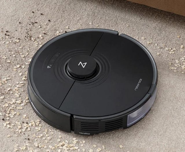 Philips Hue vs Yale Smart Lock vs Roborock Vacuum vs Nest Thermostat vs Echo Dot vs IKEA Dirigera - product photo 3 of 5