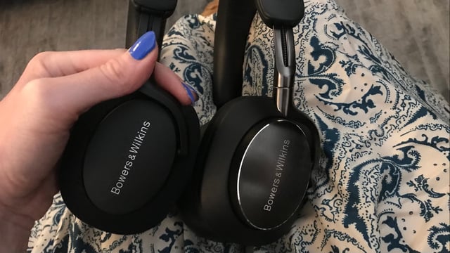 Bowers & Wilkins Px8 700 - product photo 3 of 5