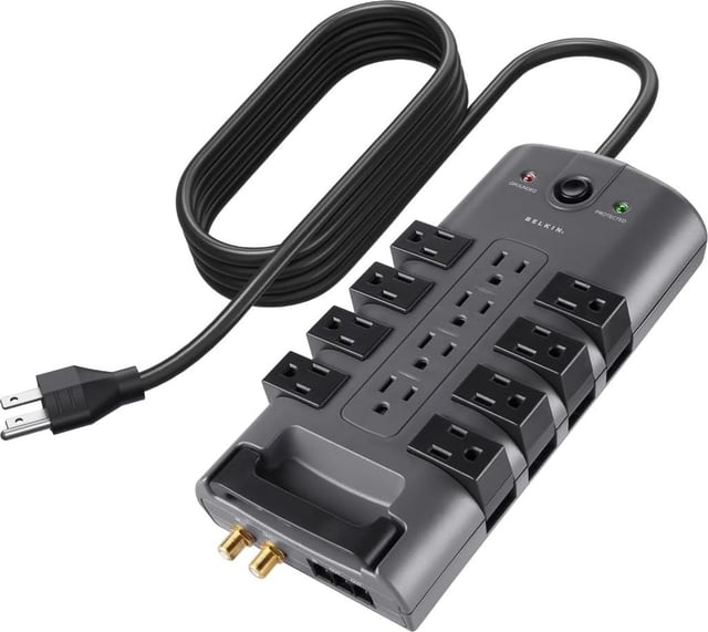 Belkin 12-Outlet Surge Protector Power Strip w/ 12 AC Outlets & 8ft Flat Plug, UL-Listed Heavy-Duty Extension Cord for Home, Office, Travel, Computer, Laptop, Charger - 3,940 Joules of Protection - product photo 3 of 4