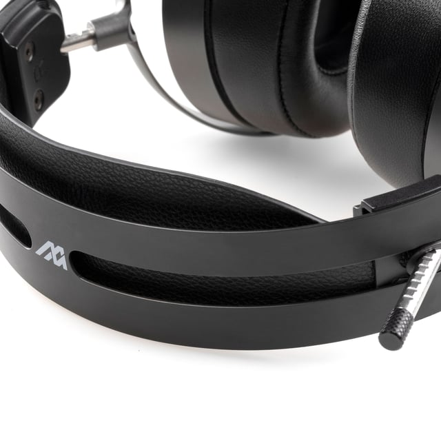 Sennheiser HD 800S vs Audeze MM-500 - product photo 2 of 5