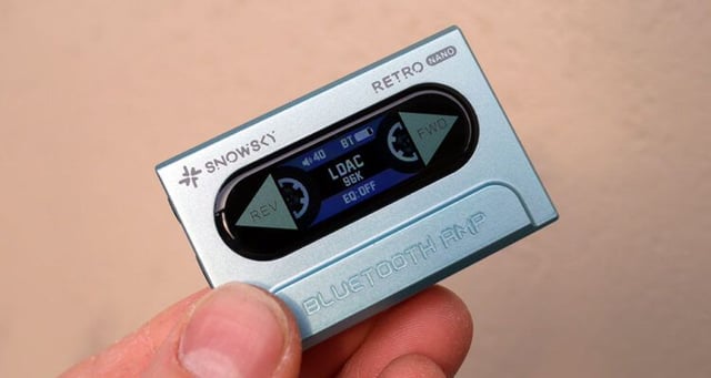 Moondrop Old Fashion vs FiiO EH11 - product photo 4 of 5