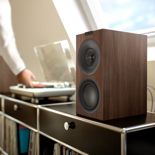 KEF Q Concerto Meta bookshelf speakers front view