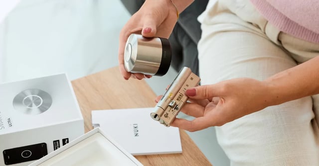 Nuki Smart Lock Ultra vs Hikvision DS-KIS603-P(B) - product photo 2 of 5