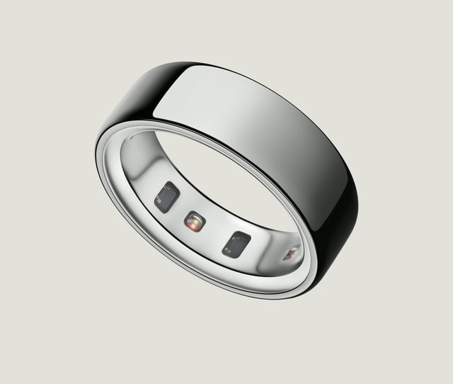 Oura Ring 4 - product photo 2 of 5