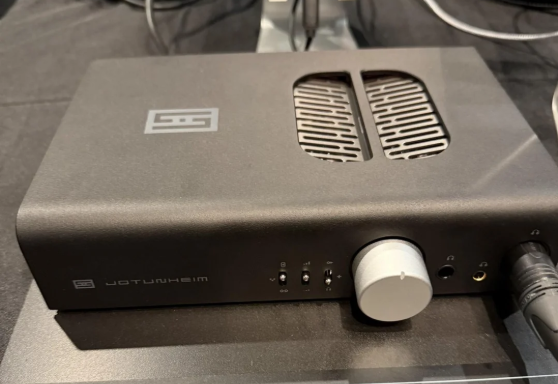 Schiit Jotunheim 3 vs Drop THX AAA789 - product photo 2 of 5