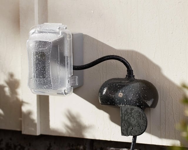 Cync Power Plug - product photo 5 of 5